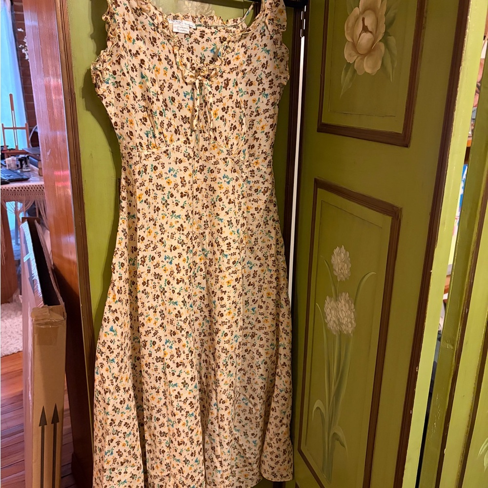 Vintage Floral Spaghetti Strap slip ruffle Dress - Picture 2 of 8